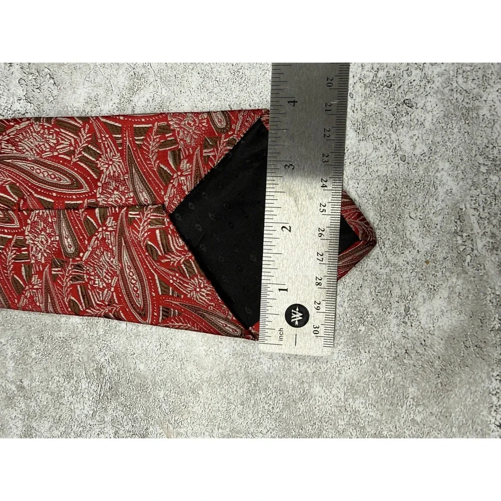 Nob Hill Collection Silk Tie Mens One Size Red Paisley‎ Made In USA Necktie
